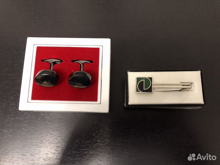 Запонкии и зажим для галстука