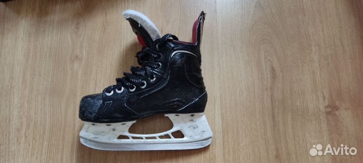 Коньки хоккейные bauer 1x