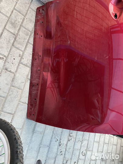 Продаю дверь от мазды