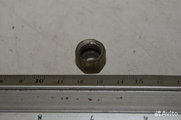 Гайка М12*1,75х11 накидная под трубку