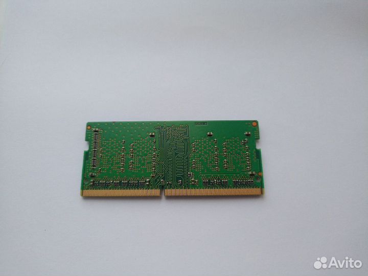 Оперативная память Micron MTA4ATF51264HZ-3G2J1