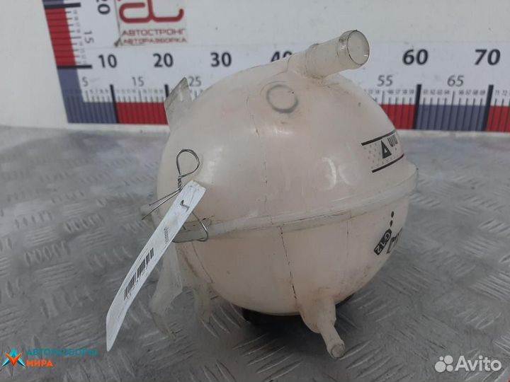 Бачок расширительный Audi Q3 8U рест. 2014