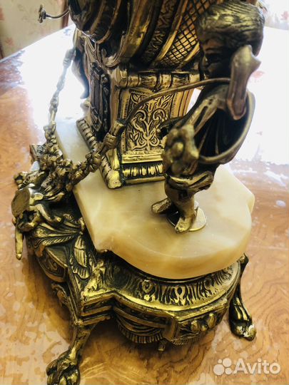 Часы настольные бронза