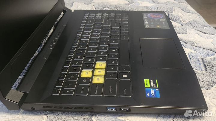 Игровой ноутбук Msi crosshair c12vg-480xru-4070