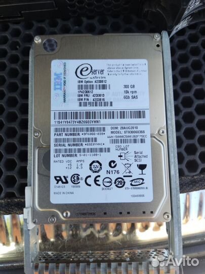 Сервер IBM System x3650 с дисками