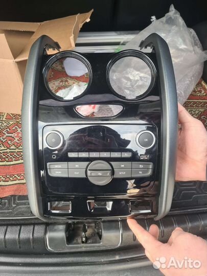 Штатная магнитола Renault Duster 1 рестайлинг(шгу)