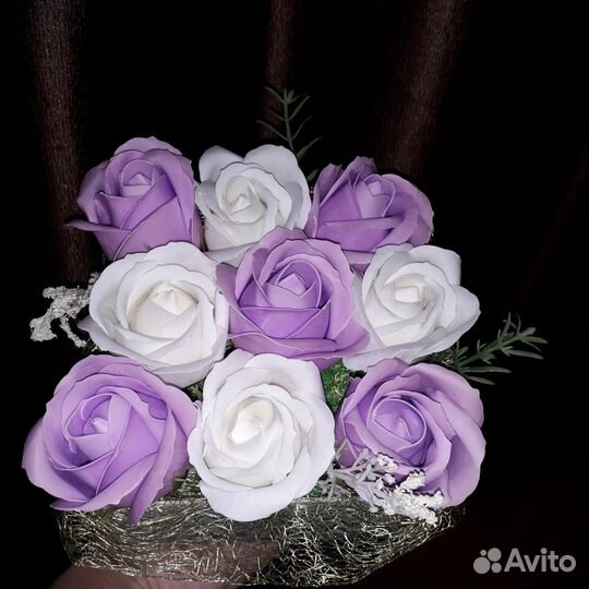 Оформление букетов из цветов из мыла