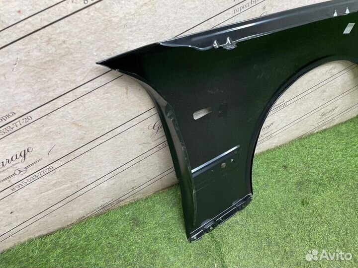 Крыло переднее левое