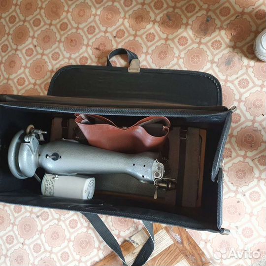 Швейная машинка