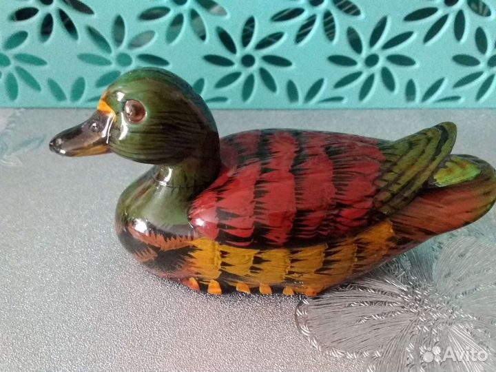 Фигурка уточка