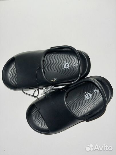 Пляжные шлепанцы для мальчика 28