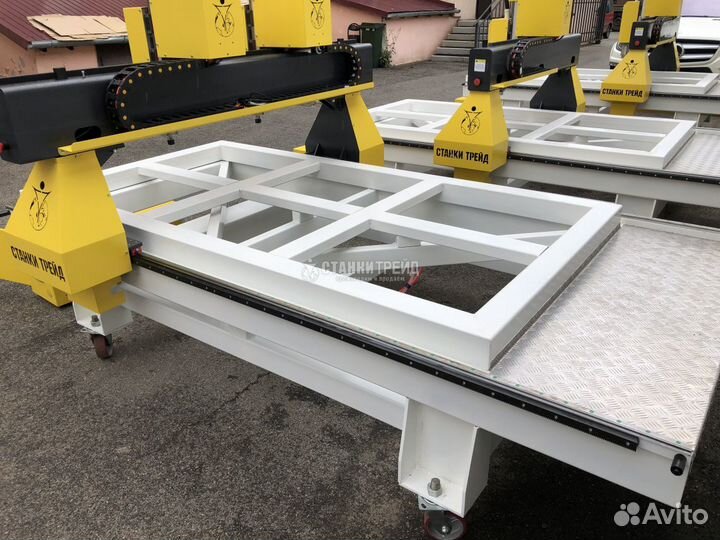 Фрезерный двухшпиндельный станок