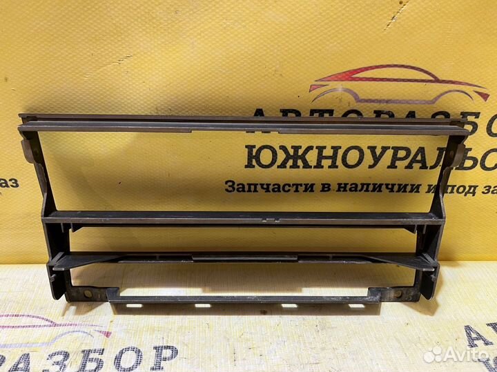 Рамка магнитолы BMW 5 E39