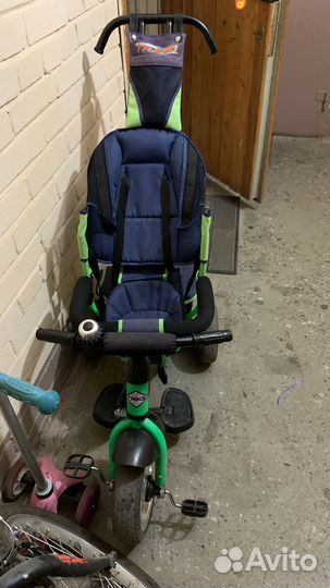 Детский велосипед с родительской ручкой