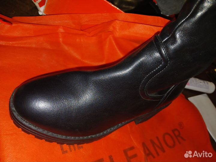 Женские зимние сапоги