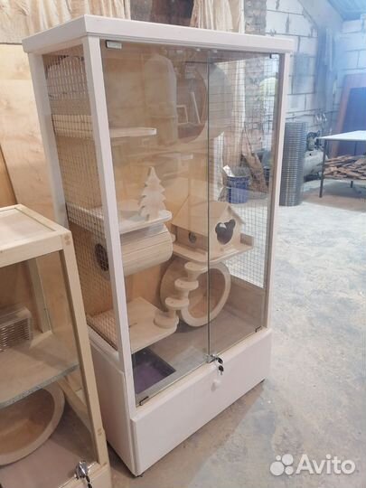 Витрина для шиншилл