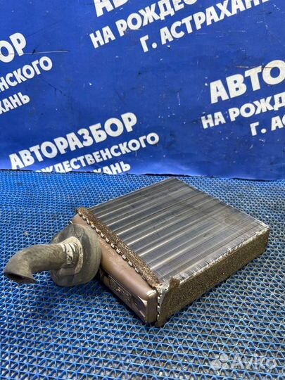 Радиатор печки Dodge Stratus 2 седан 2002