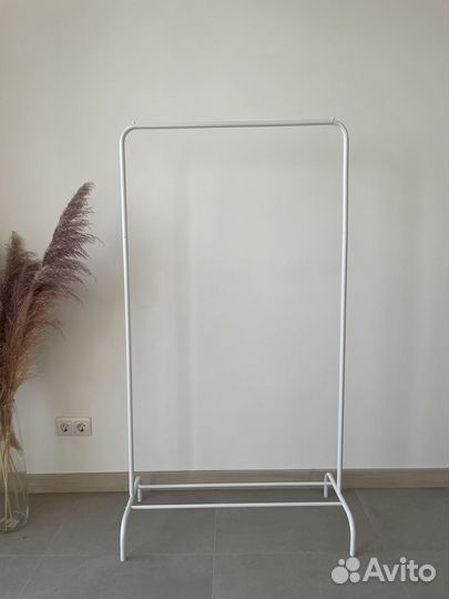 Вешалка для одежды напольная металлическая