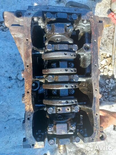 Блок двигателя в сборе на Лада Калина