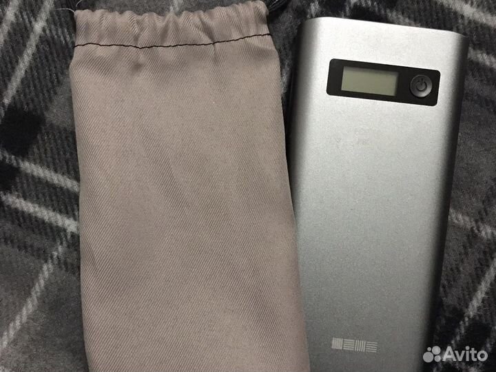 Портативное зарядное устройство