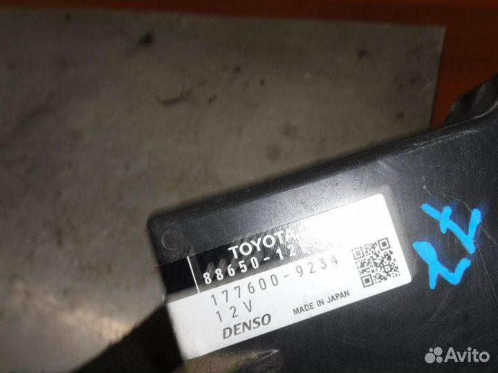 Блок управления кондиционером Toyota Corolla 151