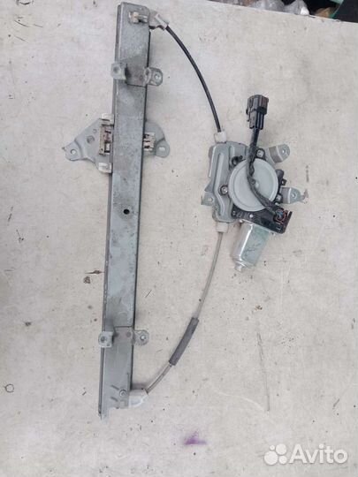 Стеклоподъёмник передний правый Nissan Infinite