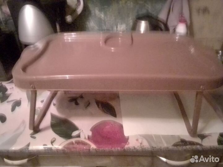 Столик-поднос