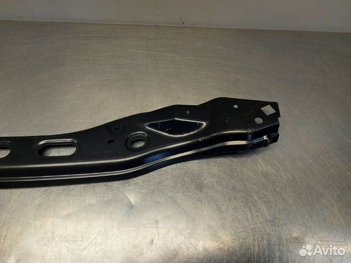 Планка радиатора Lexus Lx570 URJ201 3UR 2007