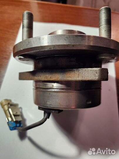 Ступица передняя Chevrolet Epica(06-08) GM 9663958