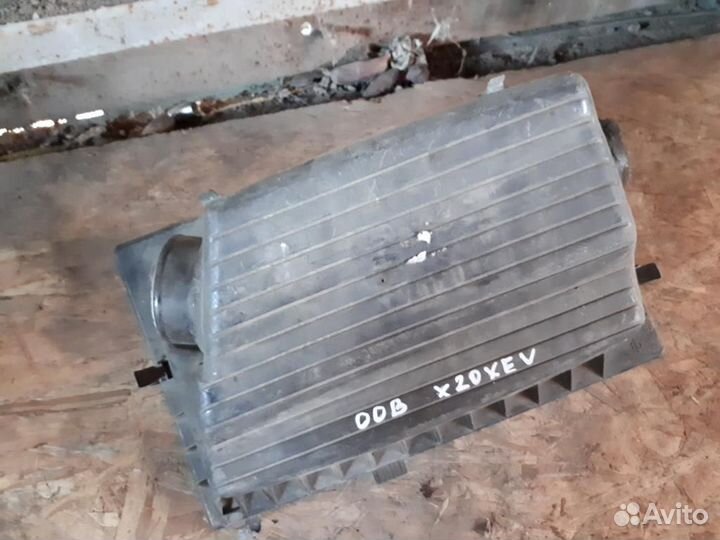 Корпус воздушного фильтра Opel Omega B 1994-2003