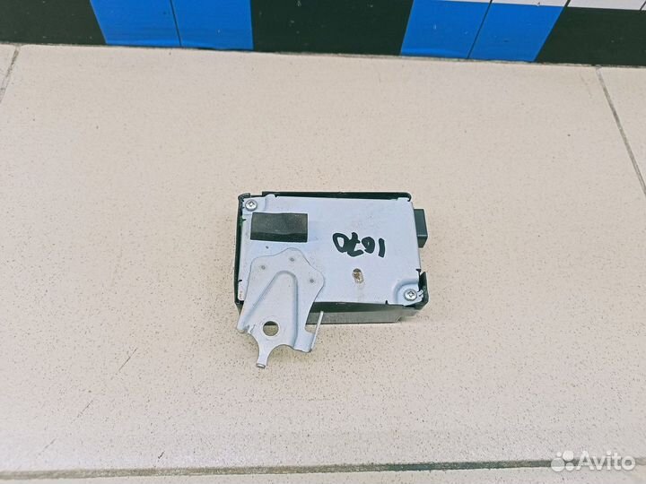 Блок электронный RAV 4 2013