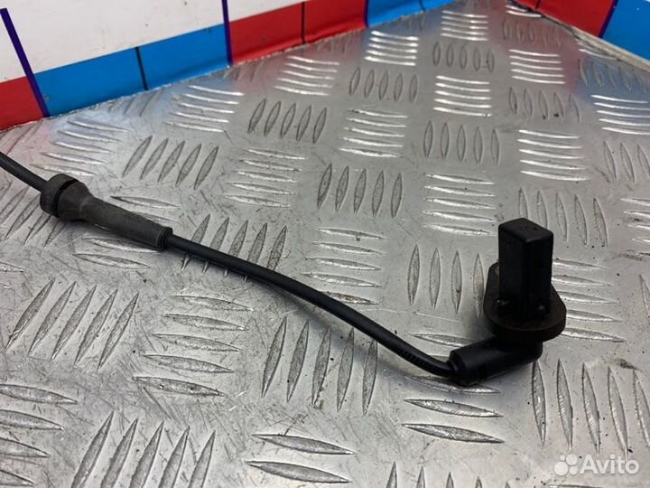 Датчик ABS задний левый Nissan X-Trail T30 QR20DE