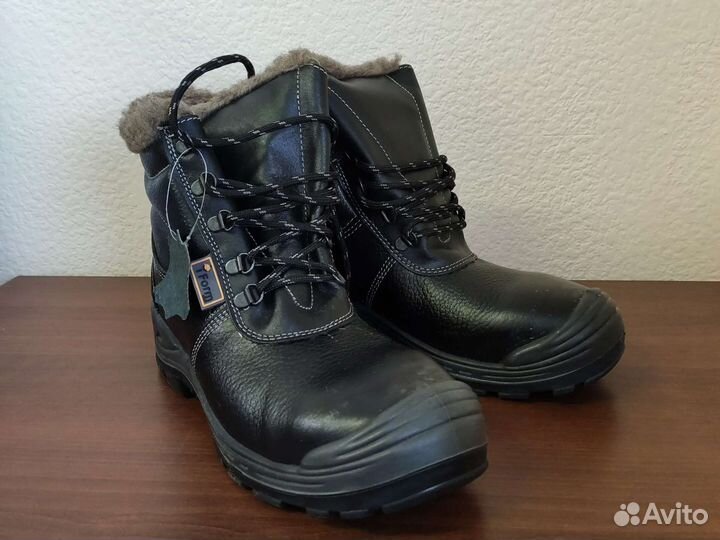 Ботинки зимние мужские 41 размер новые