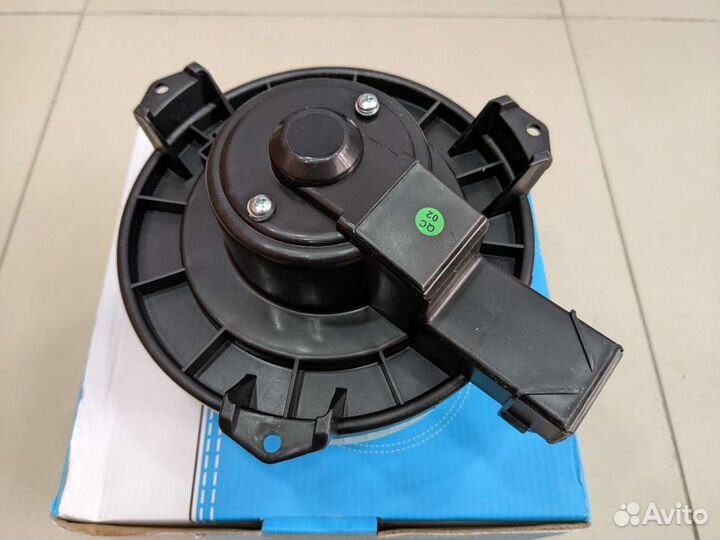 Мотор отопителя toyota land cruiser prado J120