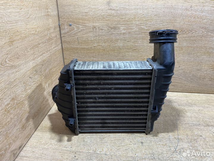 Интеркулер Volkswagen Passat B5 + 128258