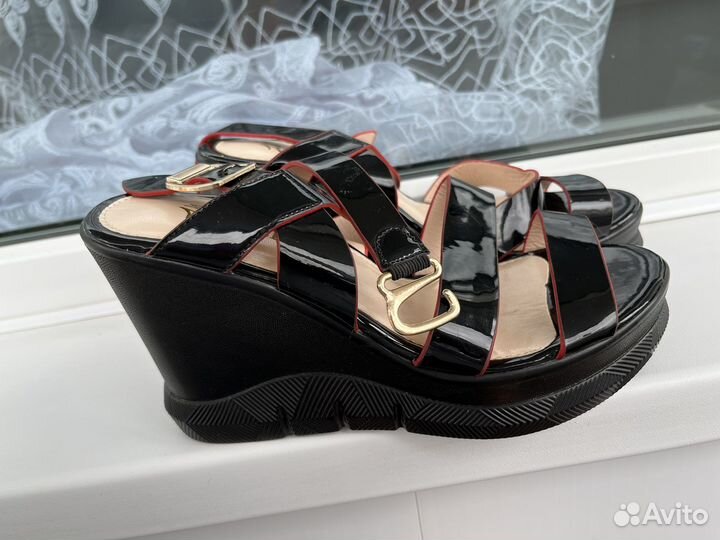 Босоножки женские новые размер 37