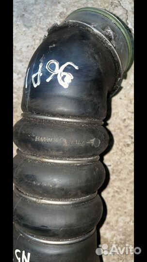 Патрубок интеркулера правый BMW 3 7800142