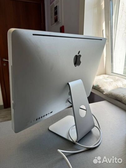 Apple iMac 21.5 2010