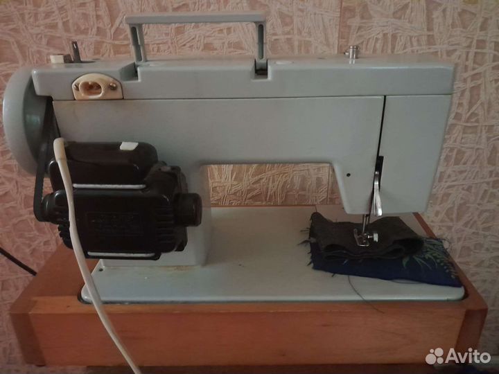 Швейная машина Чайка 134 А