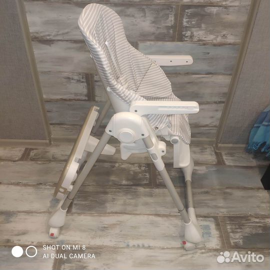 Стульчик для кормления happy baby