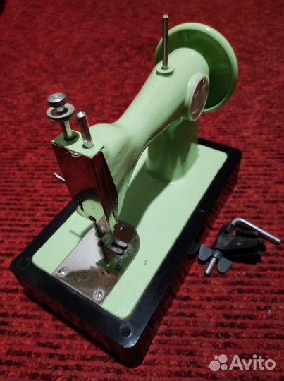 Детская швейная машина СССР