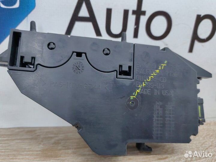 Замок бардачка Bmw X5 E70 N62B48 2008