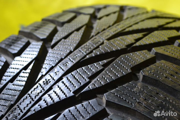Nokian Hakkapeliitta R2 SUV 245/55 R19