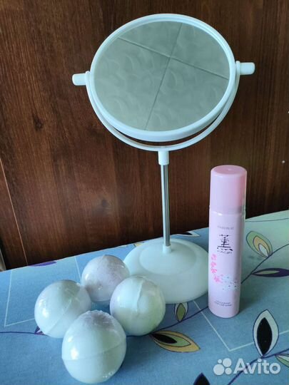 Бомбочки для ванны, дезодорант, зеркало
