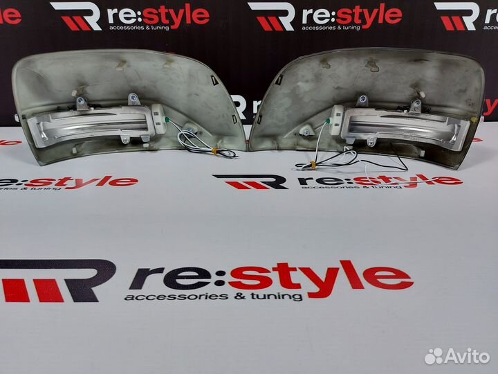 Зеркала Toyota Land Cruiser 200 08-11 Черные Exec