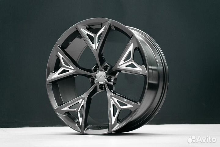 Кованые диски audi Q8 R23