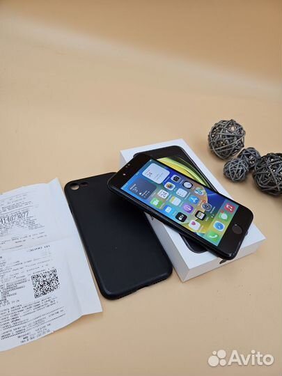 iPhone SE (2020), 64 ГБ