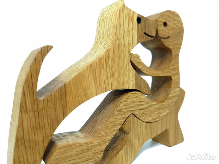 Фигурка из дерева 