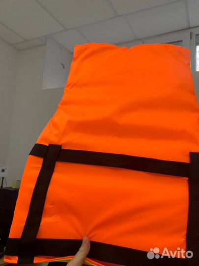 Спасательный жилет AquaSafe Ultra 700