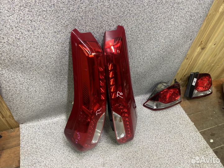 Фонарь Nissan X-Trail T31